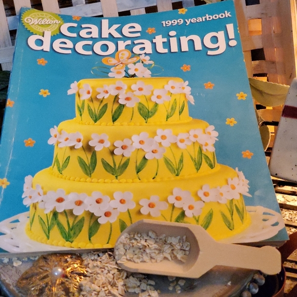 Wilton Kitchen 999 Cake Decorating Wiltons Poshmark